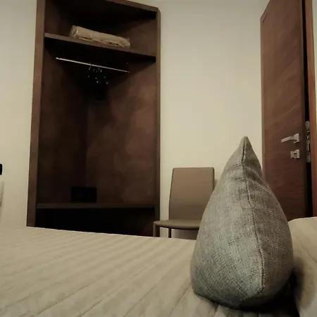 Отель Hotel Centrale Морской Милан