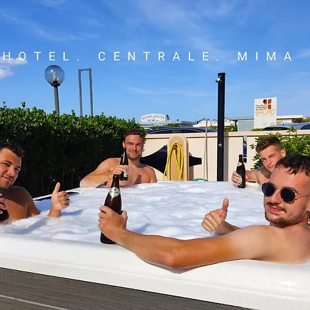 Hotel Centrale Отель Морской Милан