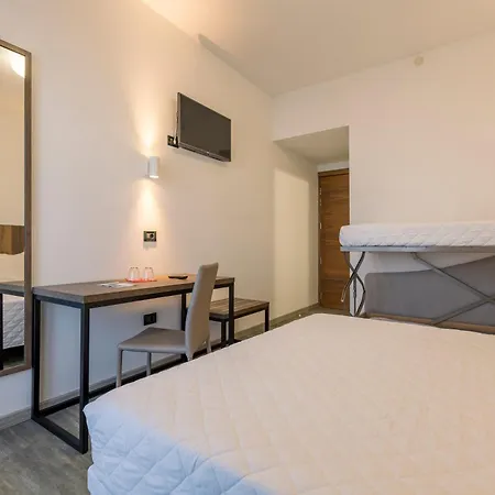 Hotel Centrale Frontemare Hotel