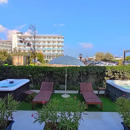 Hotel Hotel Centrale Frontemare 3*