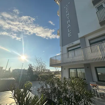 Hotel Centrale Frontemare Hotel Milano Marittima