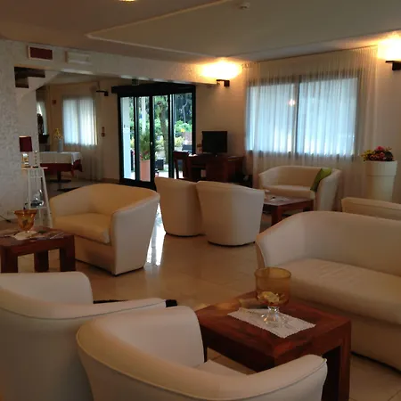 Hotel Centrale Frontemare