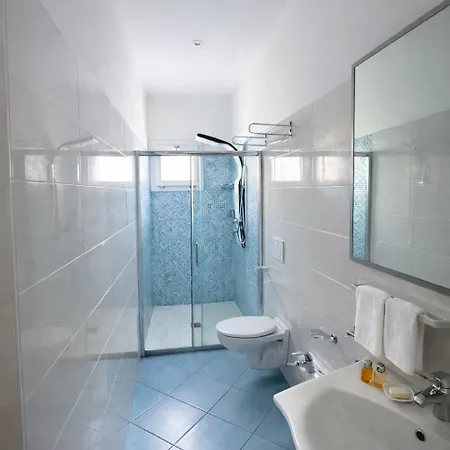 Hotell Fronte Mare 3*