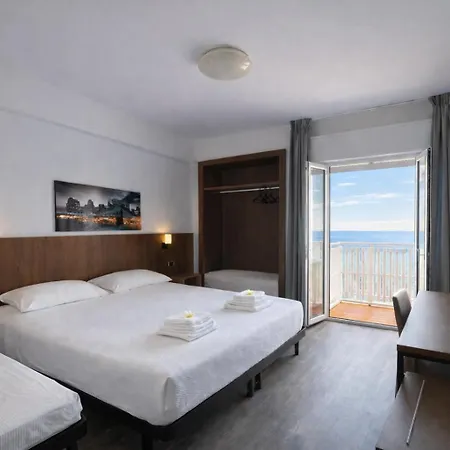 Otel Hotel Centrale Frontemare