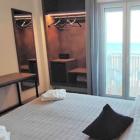 Hotel Fronte Mare 3*