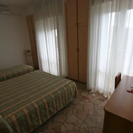 Fronte Mare Hotell 3*