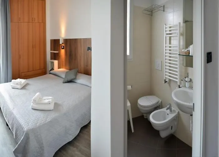 Hotel Centrale Frontemare ميلانو ماريتيما