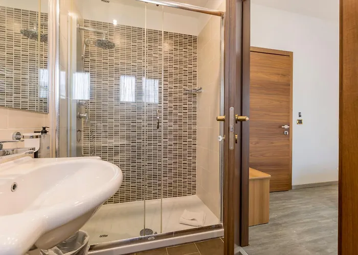 Hotel Centrale Frontemare Otel 3*