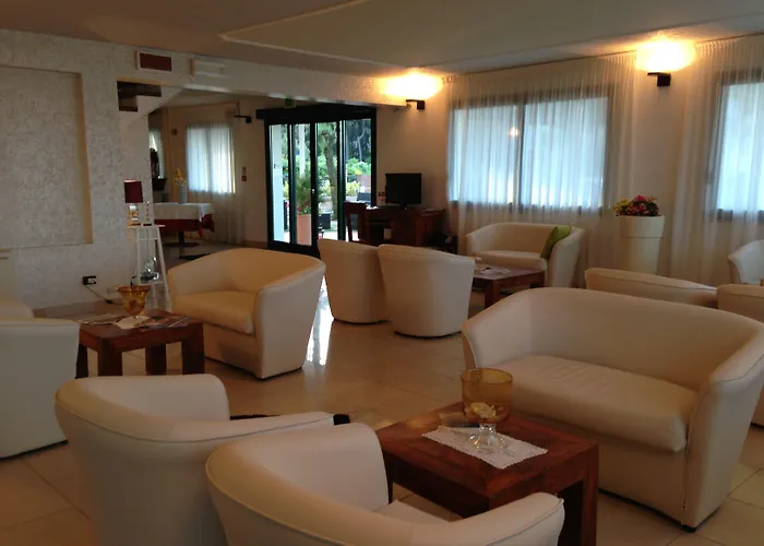 Hotel Centrale Frontemare