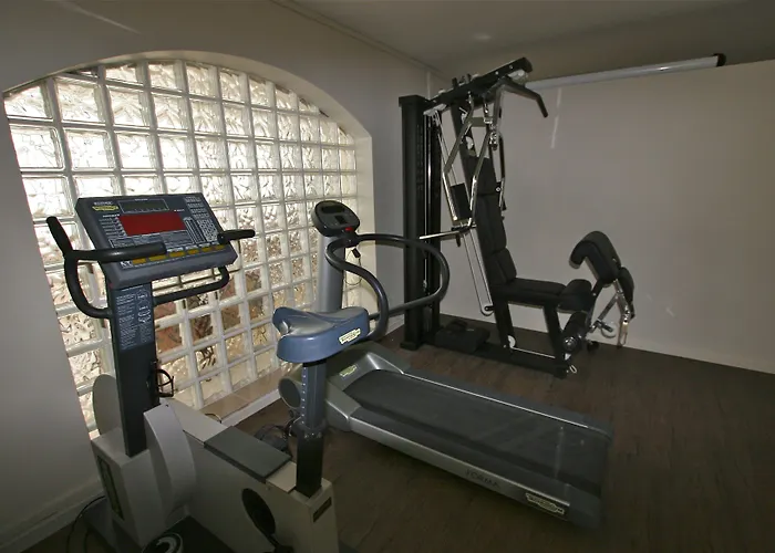 Hotel Centrale Frontemare فندق