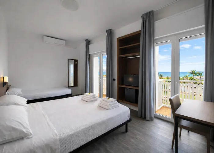 Hotel Centrale Frontemare 3*