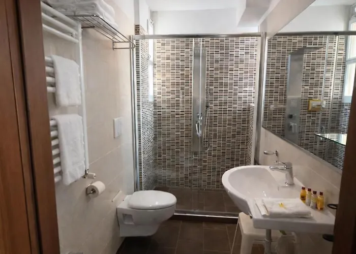 Otel Hotel Centrale Frontemare