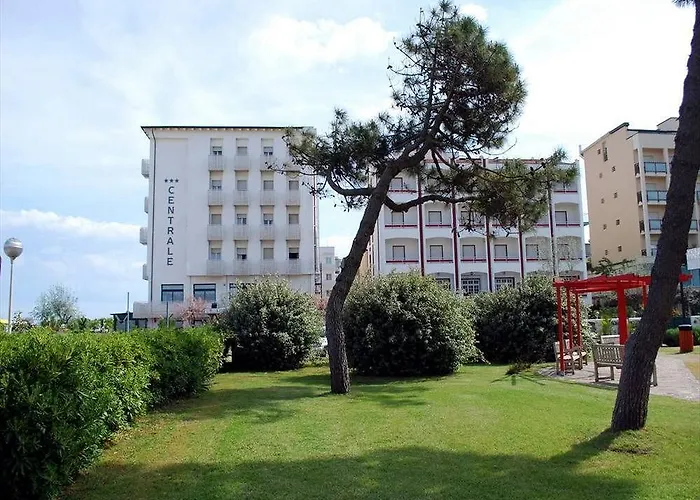 Hotel Centrale Frontemare Otel 3*